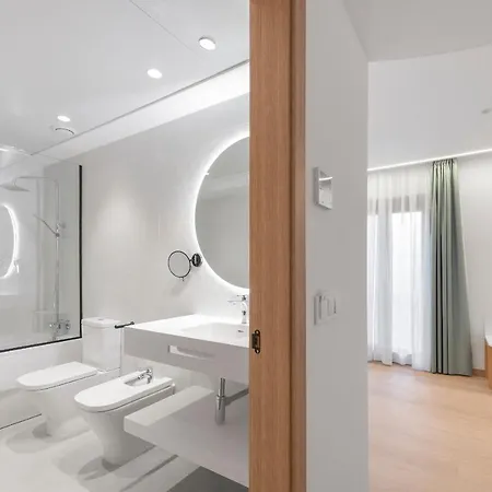 Aparthotel Odyssey *