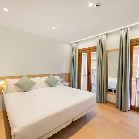 アパートホテル Odyssey アリカンテ